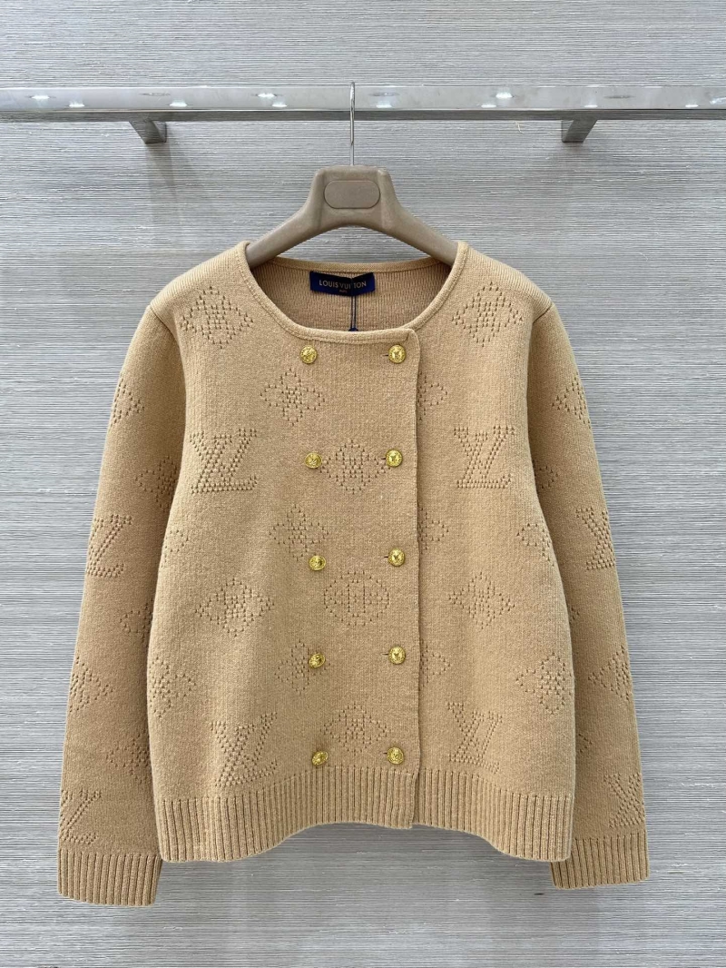 l0vis Vvtt0n outwear